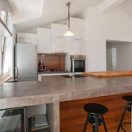 Apartment In With Wifi